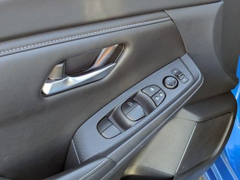 Used 2024 Nissan Sentra SV image 11