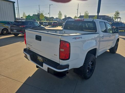 Used 2022 Chevrolet Colorado LT w/ LT Convenience Package AWD/4WD image 6