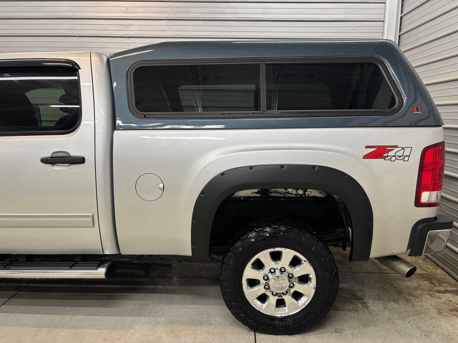 Used 2014 GMC Sierra 2500 SLE w/ SLE Preferred Package AWD/4WD image 5