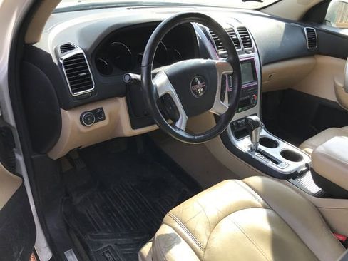 Used 2011 GMC Acadia SLT image 5
