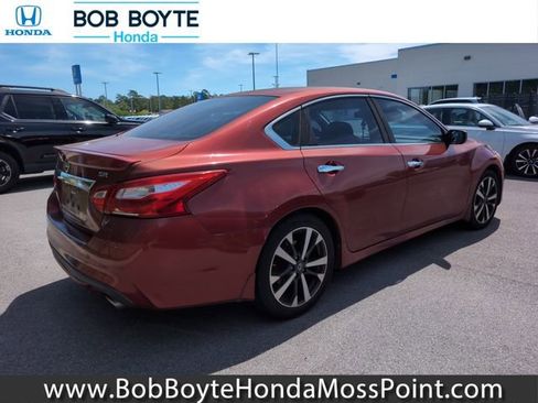 Used 2016 Nissan Altima 2.5 SR image 1