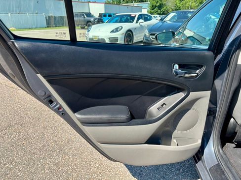 Used 2015 Kia Forte EX FWD image 24