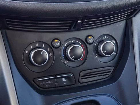 Used 2014 Ford Escape S image 21