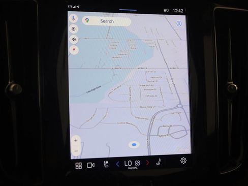 Used 2023 Volvo XC60 B5 Plus w/ Climate Package image 9