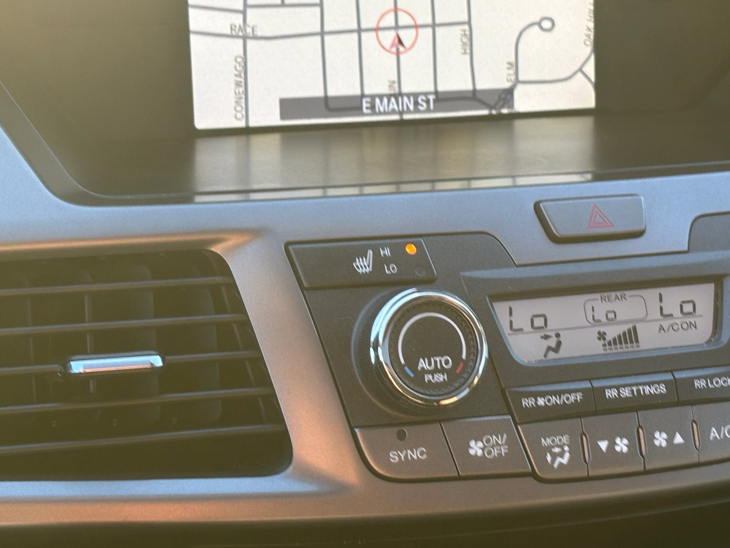 Used 2015 Honda Odyssey Touring Elite image 23