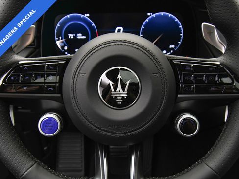 Used 2024 Maserati Grecale GT image 40