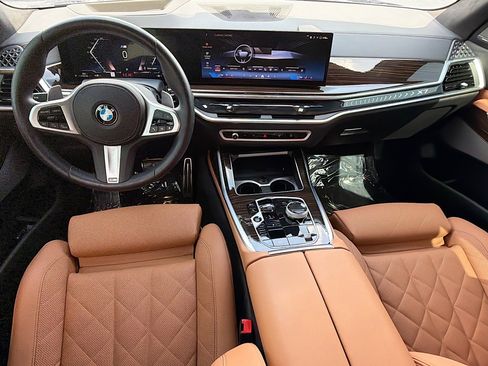 Used 2026 BMW X7 xDrive40i w/ Executive Package AWD/4WD image 16