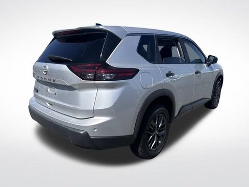 Used 2024 Nissan Rogue S FWD image 6