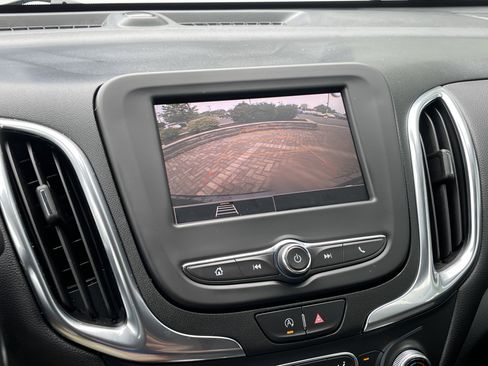 Used 2022 Chevrolet Equinox LT image 27