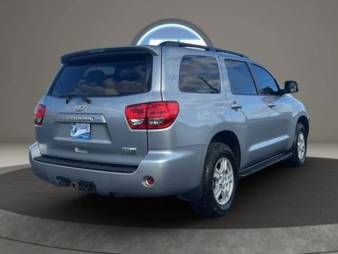 Used 2014 Toyota Sequoia SR5 image 10