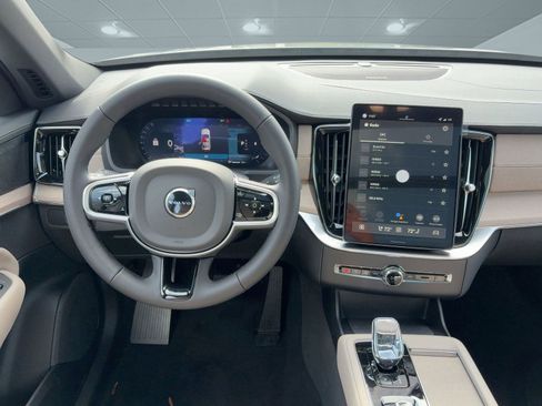 New 2026 Volvo XC90 B6 Plus w/ Protection Package image 27