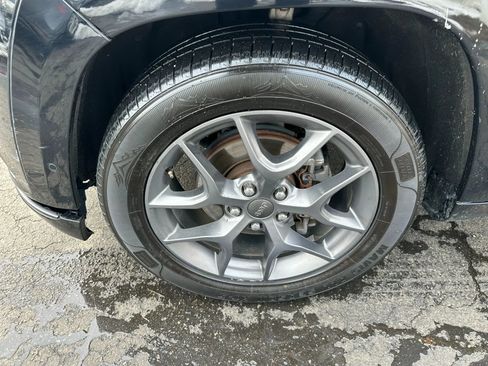 Used 2019 Jeep Grand Cherokee Limited X image 9