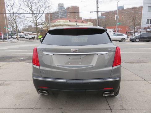 Used 2019 Cadillac XT5 AWD image 8