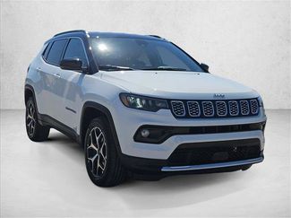 Used 2025 Jeep Compass Limited AWD/4WD video 3