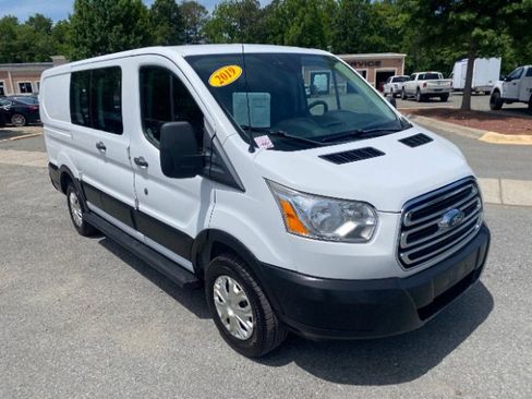 Used 2019 Ford Transit 250 130 Low Roof w/ Exterior Upgrade Package RWD image 6