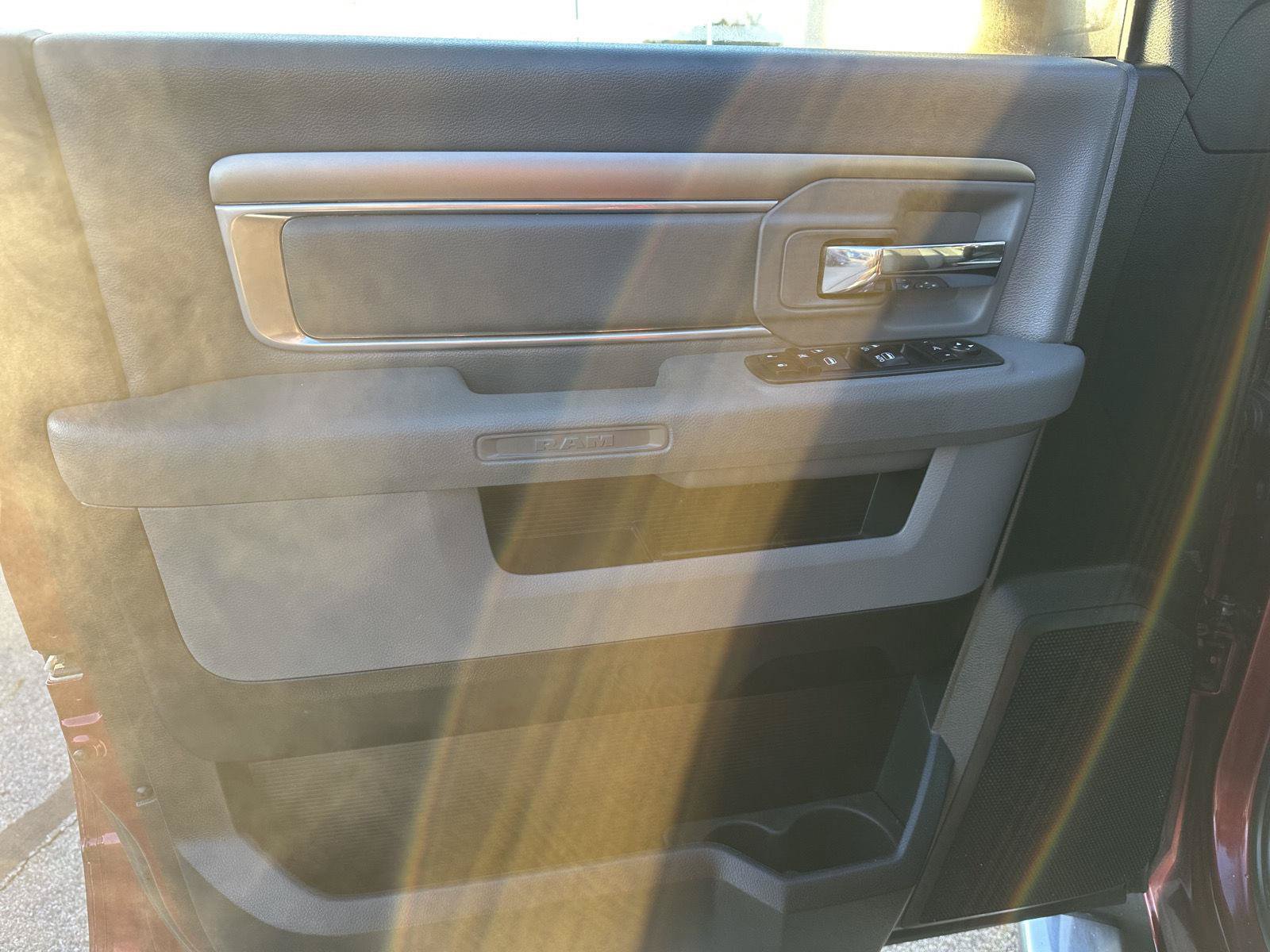 Used 2018 RAM 1500 Big Horn AWD/4WD image 9