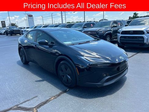 Used 2024 Toyota Prius LE FWD image 18