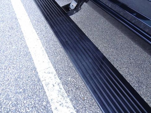 Used 2024 Toyota Sequoia Platinum AWD/4WD image 24