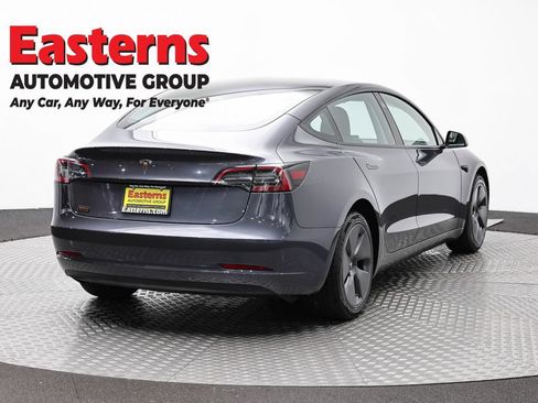 Used 2023 Tesla Model 3 Standard Range RWD image 5