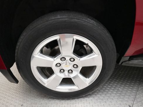 Used 2015 Chevrolet Tahoe LT w/ Luxury Package AWD/4WD image 28