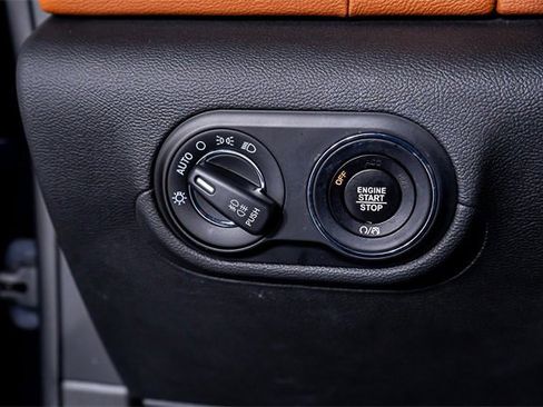 Used 2022 Maserati Levante GT image 47