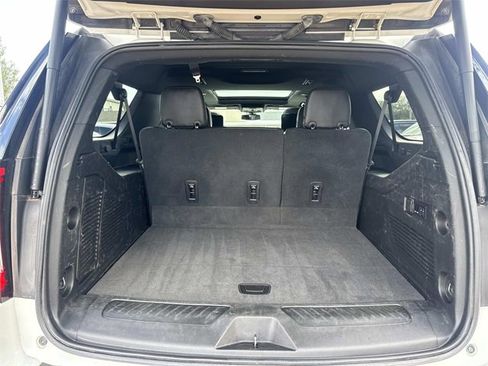Used 2021 GMC Yukon XL SLT w/ SLT Luxury Plus Package image 10