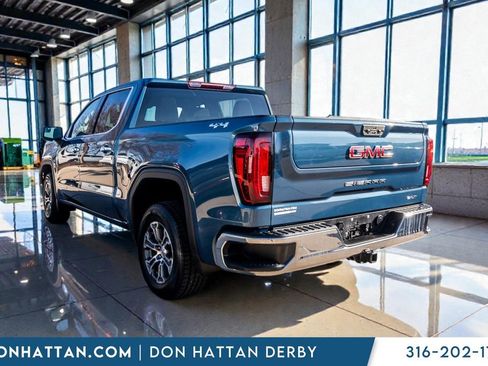 Used 2024 GMC Sierra 1500 SLT image 27