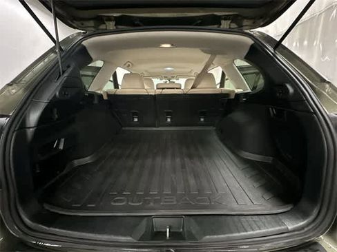 Used 2019 Subaru Outback 3.6R Limited image 24