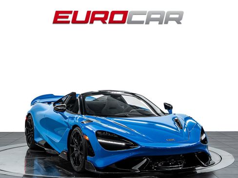 Used 2022 McLaren 765LT RWD image 9