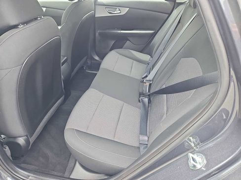 Used 2023 Kia Forte LXS w/ LXS Technology Package FWD image 25