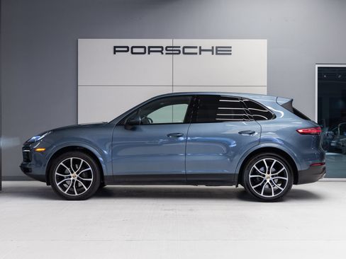 Certified 2019 Porsche Cayenne AWD/4WD image 2