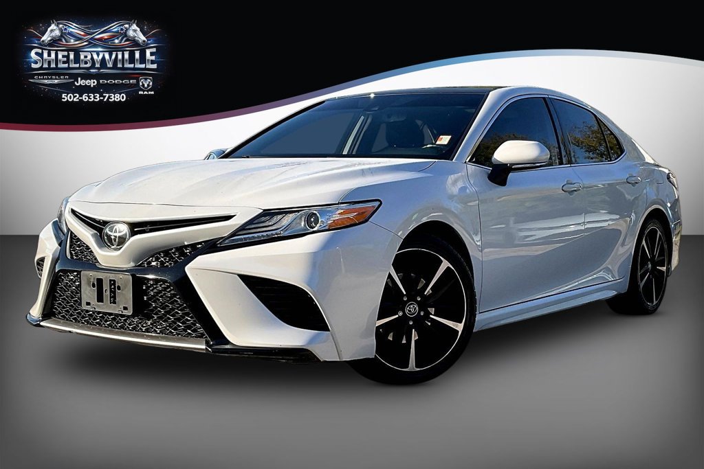 Used 2020 Toyota Camry XSE FWD image 1