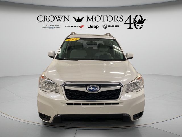 Used 2016 Subaru Forester 2.5i Premium w/ All-Weather Package AWD/4WD image 10