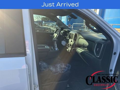 Used 2020 Chevrolet Silverado 1500 LT w/ Texas Edition image 22