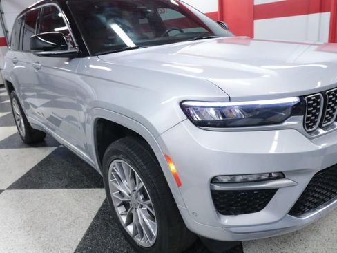 Used 2022 Jeep Grand Cherokee Summit w/ Advanced Protech Group IV image 32