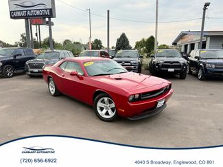 Used 2012 Dodge Challenger SXT image 1