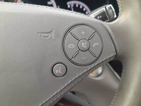 Used 2011 Mercedes-Benz S 550 image 7