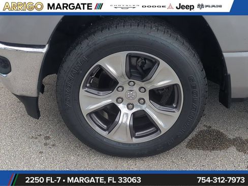 Used 2024 RAM 1500 Laramie RWD image 12