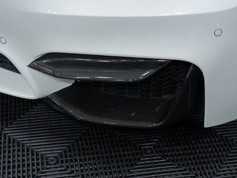 Used 2018 BMW M4 Coupe RWD image 16