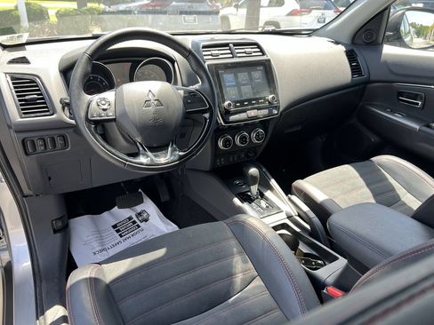 Used 2025 Mitsubishi Outlander Sport SE AWD/4WD image 30