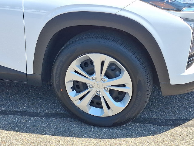 Used 2024 Chevrolet Trax LS FWD image 26