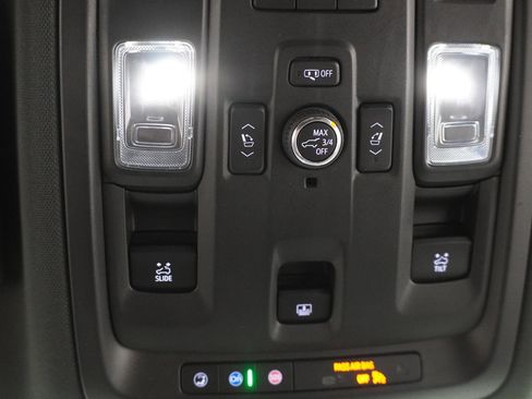 Used 2021 Chevrolet Tahoe RST w/ Luxury Package RWD image 27