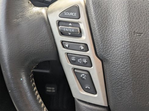 Used 2018 Nissan Titan PRO-4X image 28