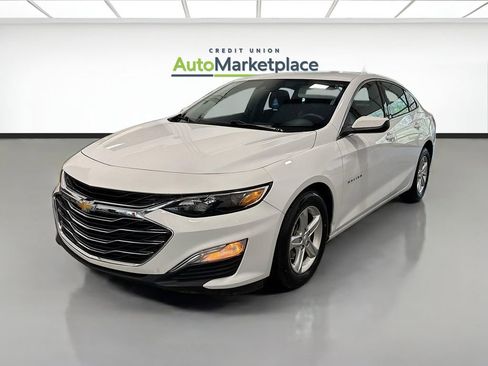 Used 2024 Chevrolet Malibu LS image 3