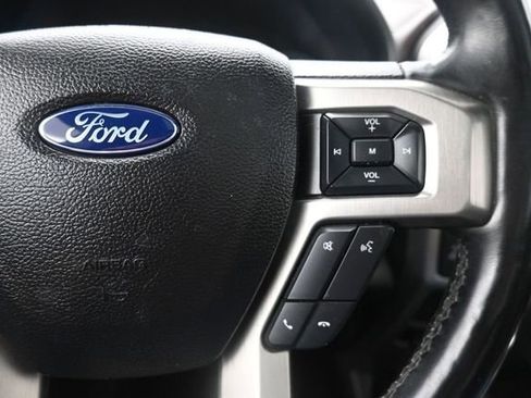 Used 2017 Ford F150 Platinum w/ Equipment Group 701A Luxury AWD/4WD image 28
