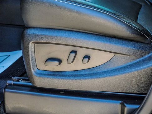 Used 2018 GMC Sierra 2500 SLT w/ Duramax Plus Package image 29