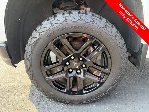 Used 2021 Chevrolet Silverado 1500 Custom Trail Boss w/ Safety Confidence Package AWD/4WD image 23