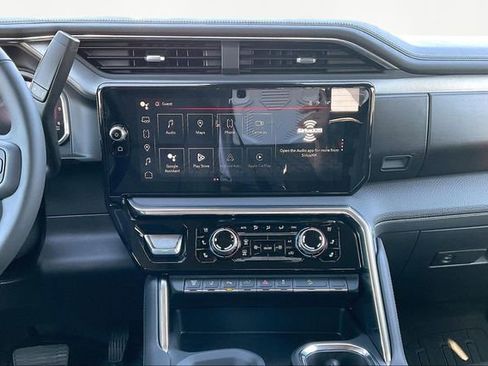 New 2026 GMC Sierra 2500 Denali w/ Denali Reserve Package image 8