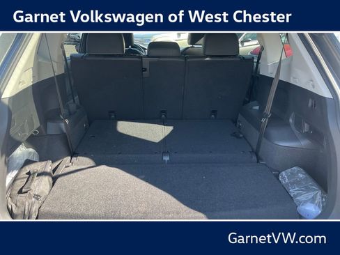 Certified 2023 Volkswagen Tiguan SE FWD image 12