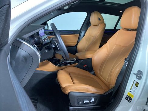 Certified 2023 BMW X4 xDrive30i w/ Convenience Package image 15